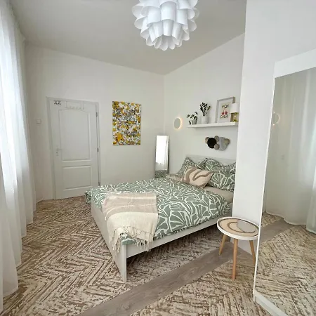 Artdesign - Old Town Apartment